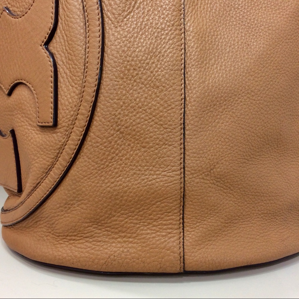 Authentic Rare Tory Burch All T Hobo Shoulder Bag Leather Purse Handbag - Picture 16 of 17